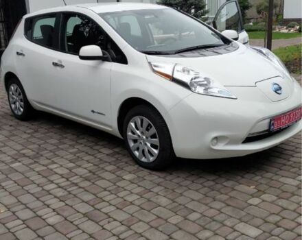 Белый Ниссан Лиф, объемом двигателя 0 л и пробегом 92 тыс. км за 7200 $, фото 5 на Automoto.ua