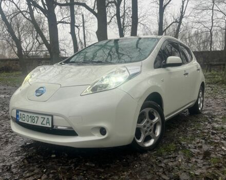 Белый Ниссан Лиф, объемом двигателя 0 л и пробегом 150 тыс. км за 3500 $, фото 1 на Automoto.ua