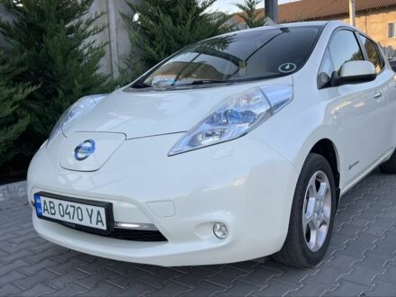 Білий Ніссан Ліф, об'ємом двигуна 0 л та пробігом 144 тис. км за 5700 $, фото 1 на Automoto.ua