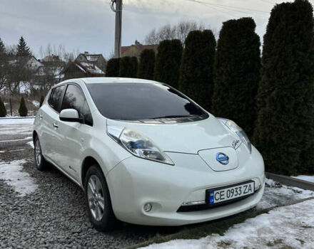 Белый Ниссан Лиф, объемом двигателя 0 л и пробегом 135 тыс. км за 4500 $, фото 1 на Automoto.ua