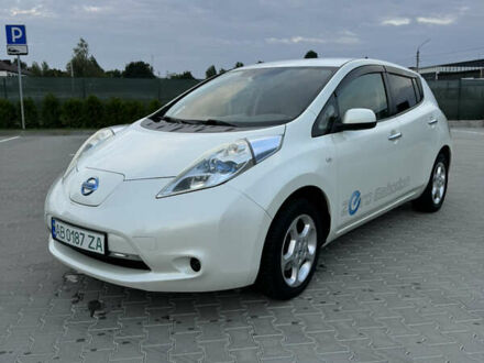 Білий Ніссан Ліф, об'ємом двигуна 0 л та пробігом 149 тис. км за 4000 $, фото 1 на Automoto.ua