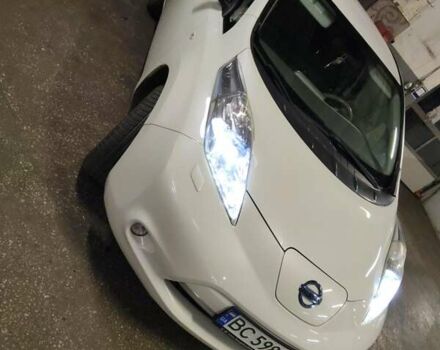 Ніссан Ліф 2012 у Львові на Automoto.ua Білий Ніссан Ліф, об'ємом двигуна 0 л та пробігом 173 тис. км за 3800 $, фото 1 на Automoto.ua