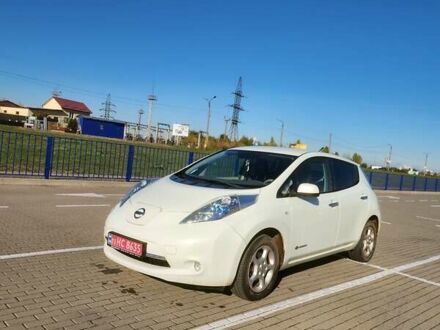 Белый Ниссан Лиф, объемом двигателя 0 л и пробегом 119 тыс. км за 5300 $, фото 1 на Automoto.ua