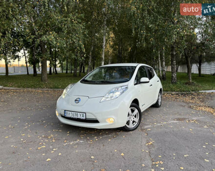 Белый Ниссан Лиф, объемом двигателя 0 л и пробегом 177 тыс. км за 3650 $, фото 1 на Automoto.ua