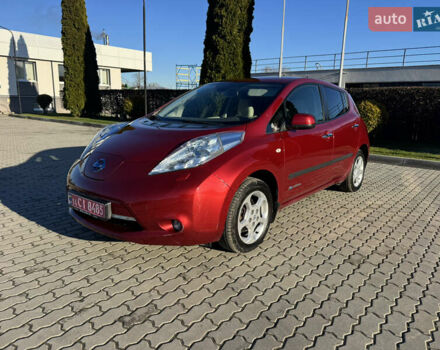 Білий Ніссан Ліф, об'ємом двигуна 0 л та пробігом 133 тис. км за 4500 $, фото 1 на Automoto.ua