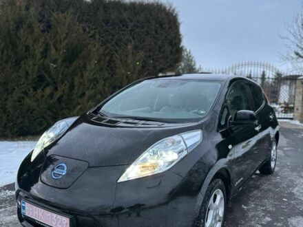 Білий Ніссан Ліф, об'ємом двигуна 0 л та пробігом 135 тис. км за 5500 $, фото 1 на Automoto.ua