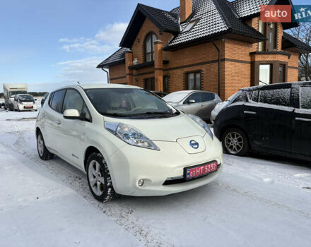 Белый Ниссан Лиф, объемом двигателя 0 л и пробегом 106 тыс. км за 3999 $, фото 1 на Automoto.ua