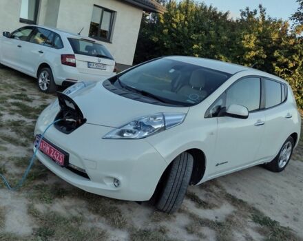 Білий Ніссан Ліф, об'ємом двигуна 0 л та пробігом 93 тис. км за 5400 $, фото 1 на Automoto.ua