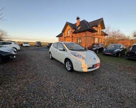Білий Ніссан Ліф, об'ємом двигуна 0 л та пробігом 124 тис. км за 4000 $, фото 1 на Automoto.ua