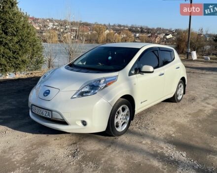 Білий Ніссан Ліф, об'ємом двигуна 0 л та пробігом 183 тис. км за 4200 $, фото 1 на Automoto.ua