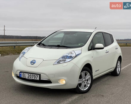 Білий Ніссан Ліф, об'ємом двигуна 0 л та пробігом 133 тис. км за 3950 $, фото 1 на Automoto.ua