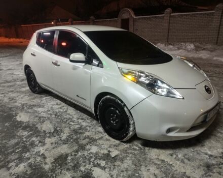 Білий Ніссан Ліф, об'ємом двигуна 0 л та пробігом 117 тис. км за 4300 $, фото 1 на Automoto.ua