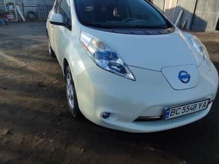 Белый Ниссан Лиф, объемом двигателя 0 л и пробегом 150 тыс. км за 4990 $, фото 1 на Automoto.ua