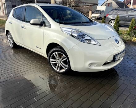 Белый Ниссан Лиф, объемом двигателя 0 л и пробегом 131 тыс. км за 4300 $, фото 1 на Automoto.ua