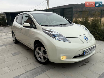 Белый Ниссан Лиф, объемом двигателя 0 л и пробегом 112 тыс. км за 5100 $, фото 1 на Automoto.ua
