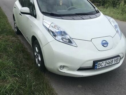 Белый Ниссан Лиф, объемом двигателя 0 л и пробегом 106 тыс. км за 5700 $, фото 1 на Automoto.ua