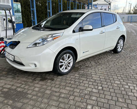 Белый Ниссан Лиф, объемом двигателя 0 л и пробегом 115 тыс. км за 6390 $, фото 1 на Automoto.ua