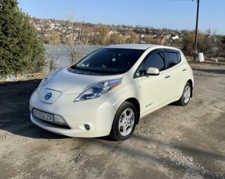 Білий Ніссан Ліф, об'ємом двигуна 0 л та пробігом 183 тис. км за 4200 $, фото 1 на Automoto.ua