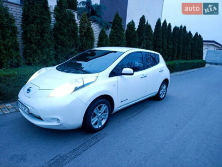 Белый Ниссан Лиф, объемом двигателя 0 л и пробегом 164 тыс. км за 6500 $, фото 1 на Automoto.ua