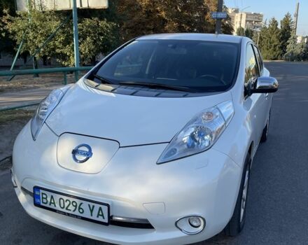 Белый Ниссан Лиф, объемом двигателя 0 л и пробегом 155 тыс. км за 6500 $, фото 1 на Automoto.ua