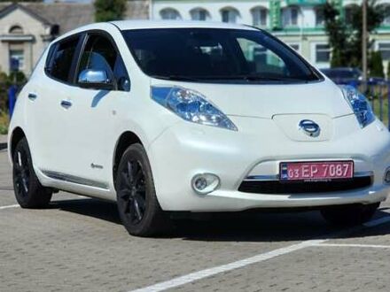 Белый Ниссан Лиф, объемом двигателя 0 л и пробегом 137 тыс. км за 6500 $, фото 1 на Automoto.ua