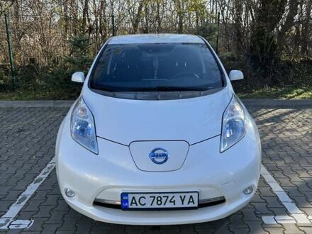 Белый Ниссан Лиф, объемом двигателя 0 л и пробегом 98 тыс. км за 6200 $, фото 1 на Automoto.ua