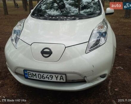 Белый Ниссан Лиф, объемом двигателя 0 л и пробегом 129 тыс. км за 7200 $, фото 1 на Automoto.ua