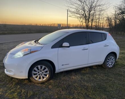 Білий Ніссан Ліф, об'ємом двигуна 0 л та пробігом 163 тис. км за 5300 $, фото 1 на Automoto.ua