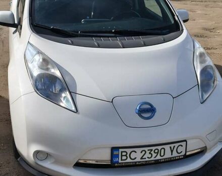 Білий Ніссан Ліф, об'ємом двигуна 0 л та пробігом 160 тис. км за 6100 $, фото 1 на Automoto.ua
