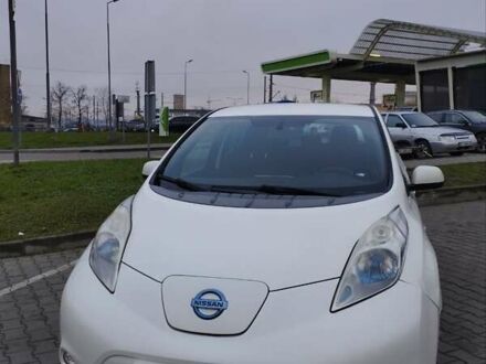 Белый Ниссан Лиф, объемом двигателя 0 л и пробегом 91 тыс. км за 6800 $, фото 1 на Automoto.ua