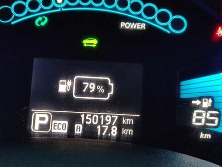 Білий Ніссан Ліф, об'ємом двигуна 0 л та пробігом 150 тис. км за 5500 $, фото 1 на Automoto.ua