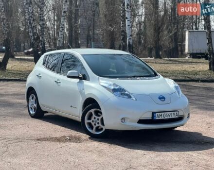 Белый Ниссан Лиф, объемом двигателя 0 л и пробегом 152 тыс. км за 4000 $, фото 1 на Automoto.ua