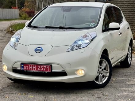 Белый Ниссан Лиф, объемом двигателя 0 л и пробегом 140 тыс. км за 4950 $, фото 1 на Automoto.ua