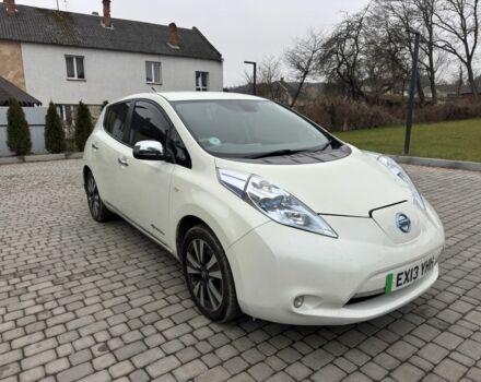 Белый Ниссан Лиф, объемом двигателя 0 л и пробегом 100 тыс. км за 3500 $, фото 1 на Automoto.ua