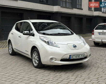 Белый Ниссан Лиф, объемом двигателя 0 л и пробегом 159 тыс. км за 5650 $, фото 1 на Automoto.ua