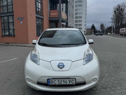 Белый Ниссан Лиф, объемом двигателя 0 л и пробегом 89 тыс. км за 5400 $, фото 1 на Automoto.ua