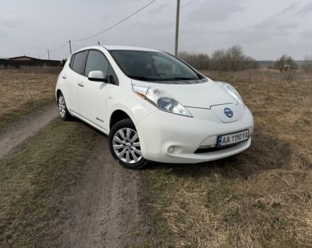 Белый Ниссан Лиф, объемом двигателя 0 л и пробегом 150 тыс. км за 5499 $, фото 1 на Automoto.ua