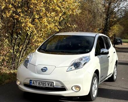 Ниссан Лиф 2013 в Ивано-Франковске на Automoto.ua Белый Ниссан Лиф, объемом двигателя 0 л и пробегом 155 тыс. км за 5555 $, фото 1 на Automoto.ua