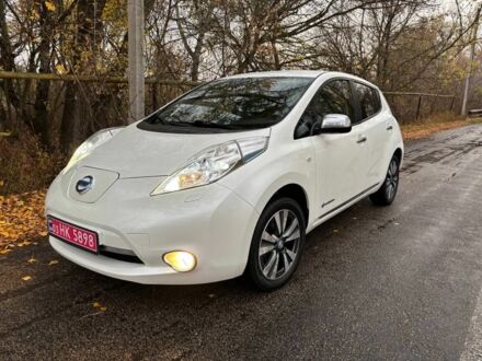 Белый Ниссан Лиф, объемом двигателя 0 л и пробегом 106 тыс. км за 8800 $, фото 1 на Automoto.ua