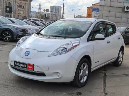 Ніссан Ліф 2014 у Харкові на Automoto.ua Білий Ніссан Ліф, об'ємом двигуна 0 л та пробігом 119 тис. км за 6490 $, фото 1 на Automoto.ua