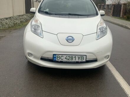 Белый Ниссан Лиф, объемом двигателя 0 л и пробегом 3 тыс. км за 6200 $, фото 1 на Automoto.ua