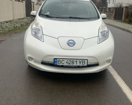 Білий Ніссан Ліф, об'ємом двигуна 0 л та пробігом 3 тис. км за 6200 $, фото 1 на Automoto.ua
