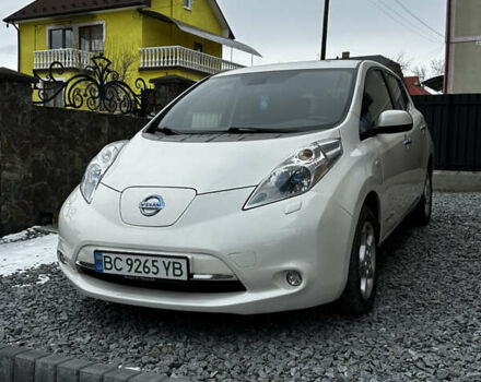 Белый Ниссан Лиф, объемом двигателя 0 л и пробегом 157 тыс. км за 6900 $, фото 1 на Automoto.ua