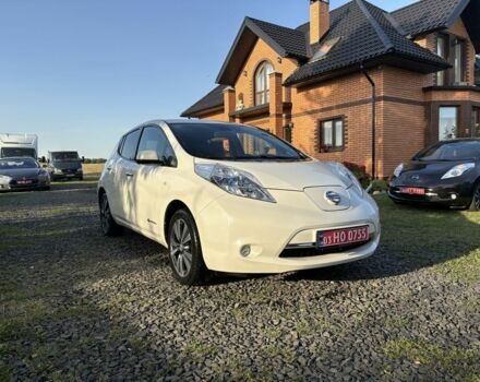 Білий Ніссан Ліф, об'ємом двигуна 0 л та пробігом 124 тис. км за 5600 $, фото 1 на Automoto.ua