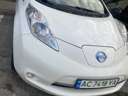 Белый Ниссан Лиф, объемом двигателя 0 л и пробегом 100 тыс. км за 7400 $, фото 1 на Automoto.ua