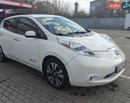 Белый Ниссан Лиф, объемом двигателя 0 л и пробегом 173 тыс. км за 5500 $, фото 1 на Automoto.ua