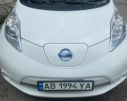 Белый Ниссан Лиф, объемом двигателя 0 л и пробегом 190 тыс. км за 5300 $, фото 1 на Automoto.ua