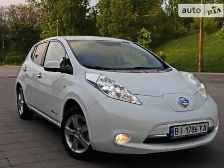 Ниссан Лиф технические характеристики. Nissan Leaf комплектации и цены фото