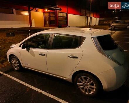 Белый Ниссан Лиф, объемом двигателя 0 л и пробегом 72 тыс. км за 6750 $, фото 1 на Automoto.ua