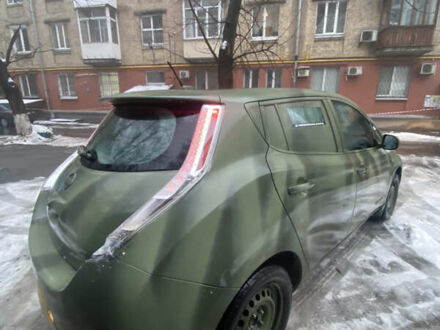 Білий Ніссан Ліф, об'ємом двигуна 0 л та пробігом 119 тис. км за 6500 $, фото 1 на Automoto.ua